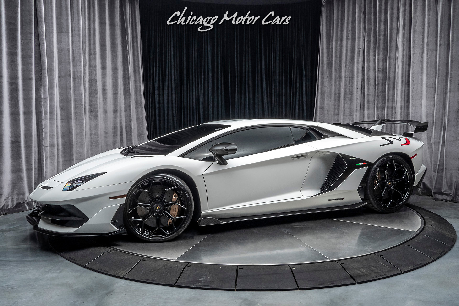 Lamborghini Aventador 2019