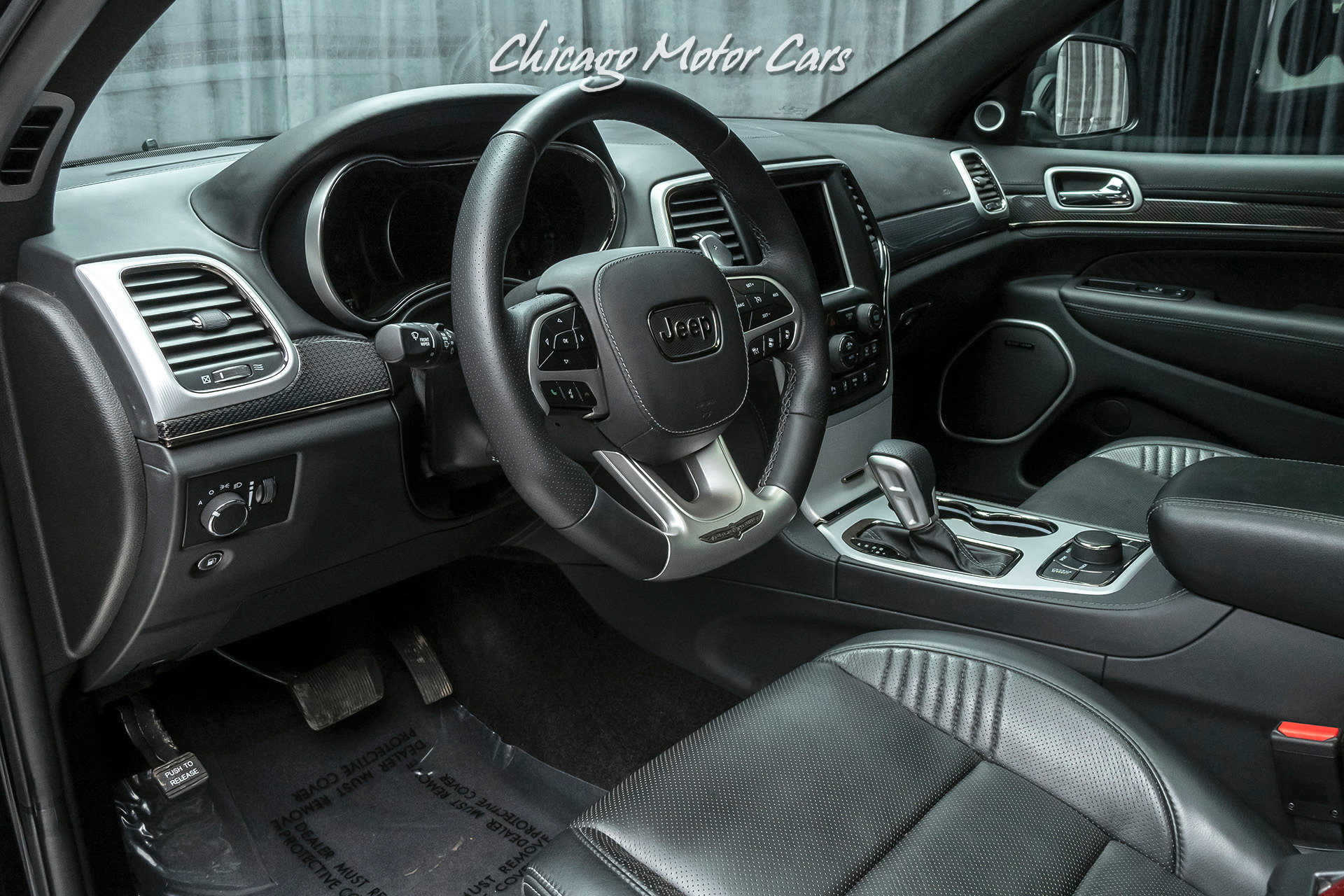 Jeep Grand Cherokee Trackhawk Interior