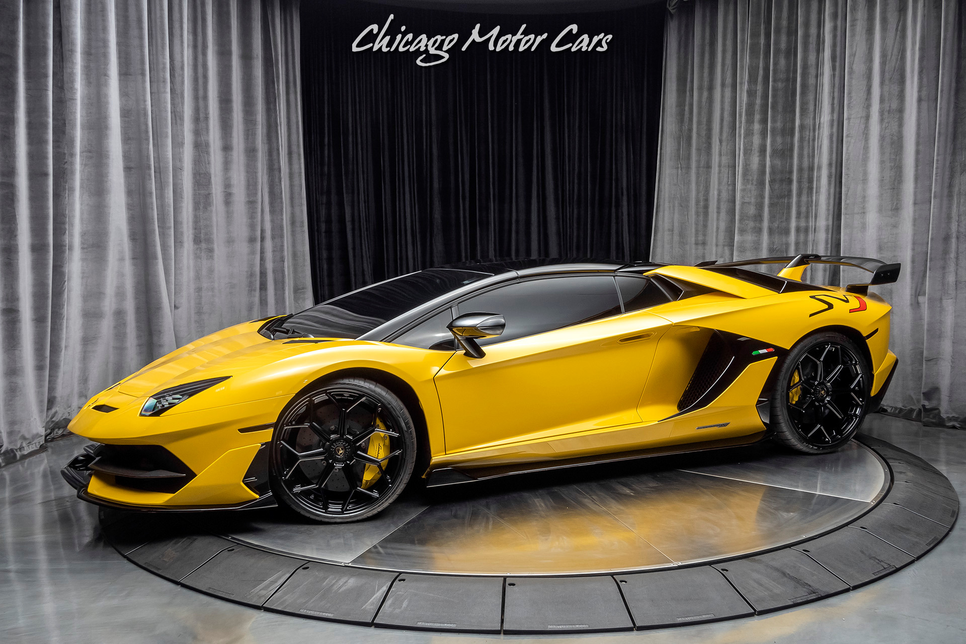 Used Lamborghini Aventador Svj Roadster Only 1k Miles New Giallo Orion Rare For Sale 779 800 Chicago Motor Cars Stock