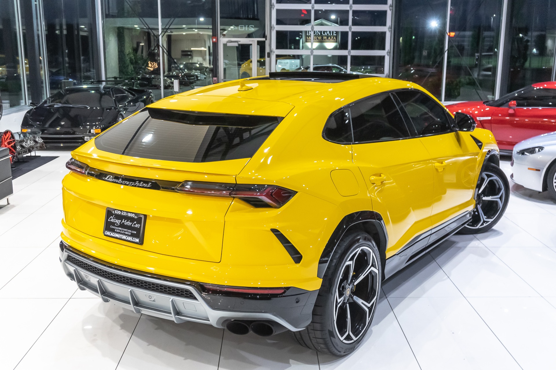 Used-2019-Lamborghini-Urus-SUV-FULL-ADAS-PACKAGE--CUSTOM-EXHAUST