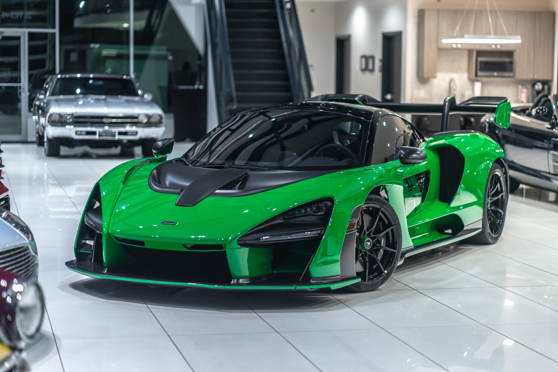 Used 2019 McLaren Senna Coupe ONLY 387 MILES! ECJ BESPOKE GREEN! #169