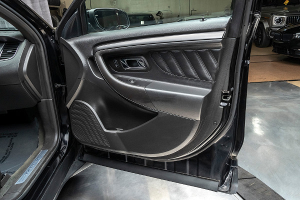 Used-2016-Ford-Taurus-SHO-VentilatedHeated-Seats-Two-Tone-Interior