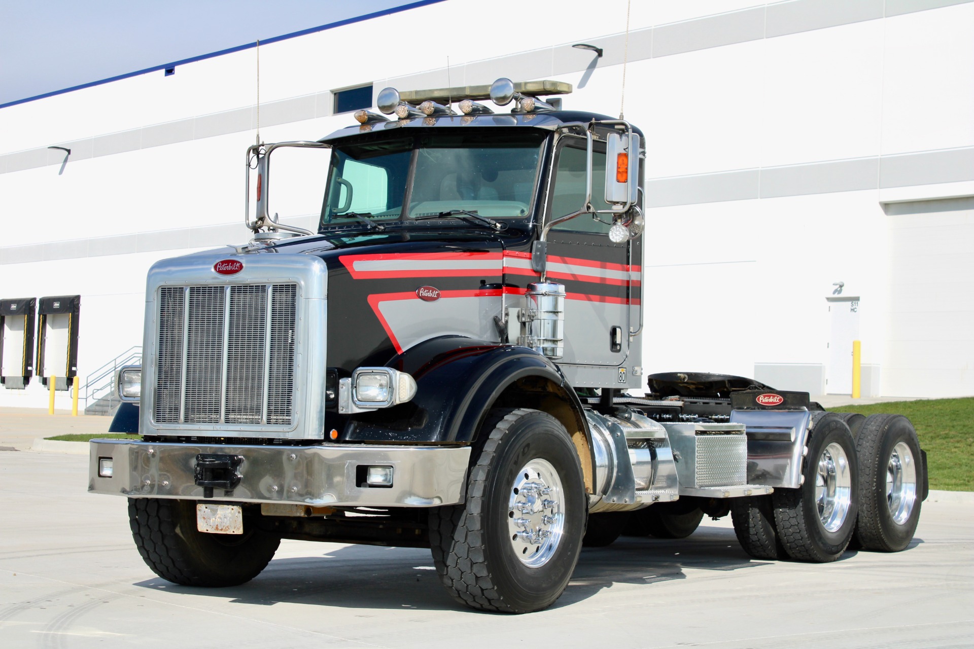 Used 2006 Peterbilt 357 Day Cab - C15 Acert - 18 Speed Manual For Sale 