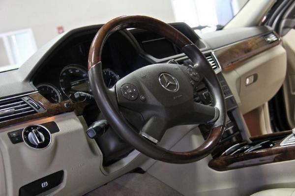 New-2011-Mercedes-Benz-E350-Luxury-4Matic