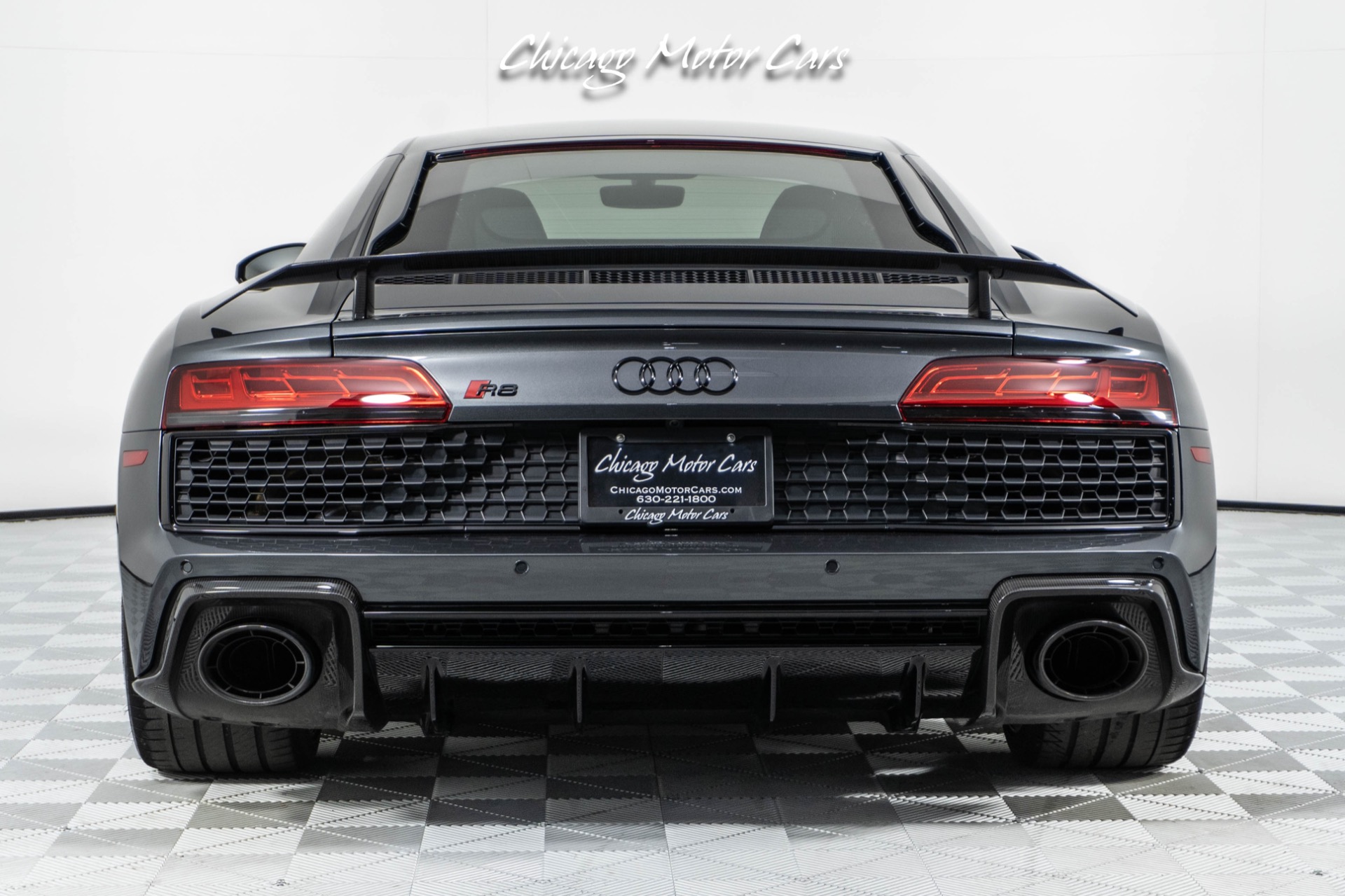 Used-2020-Audi-R8-52-Quattro-V10-Performance-Coupe-Diamond-Stitch-Sport-Pkg-B-O-Sound