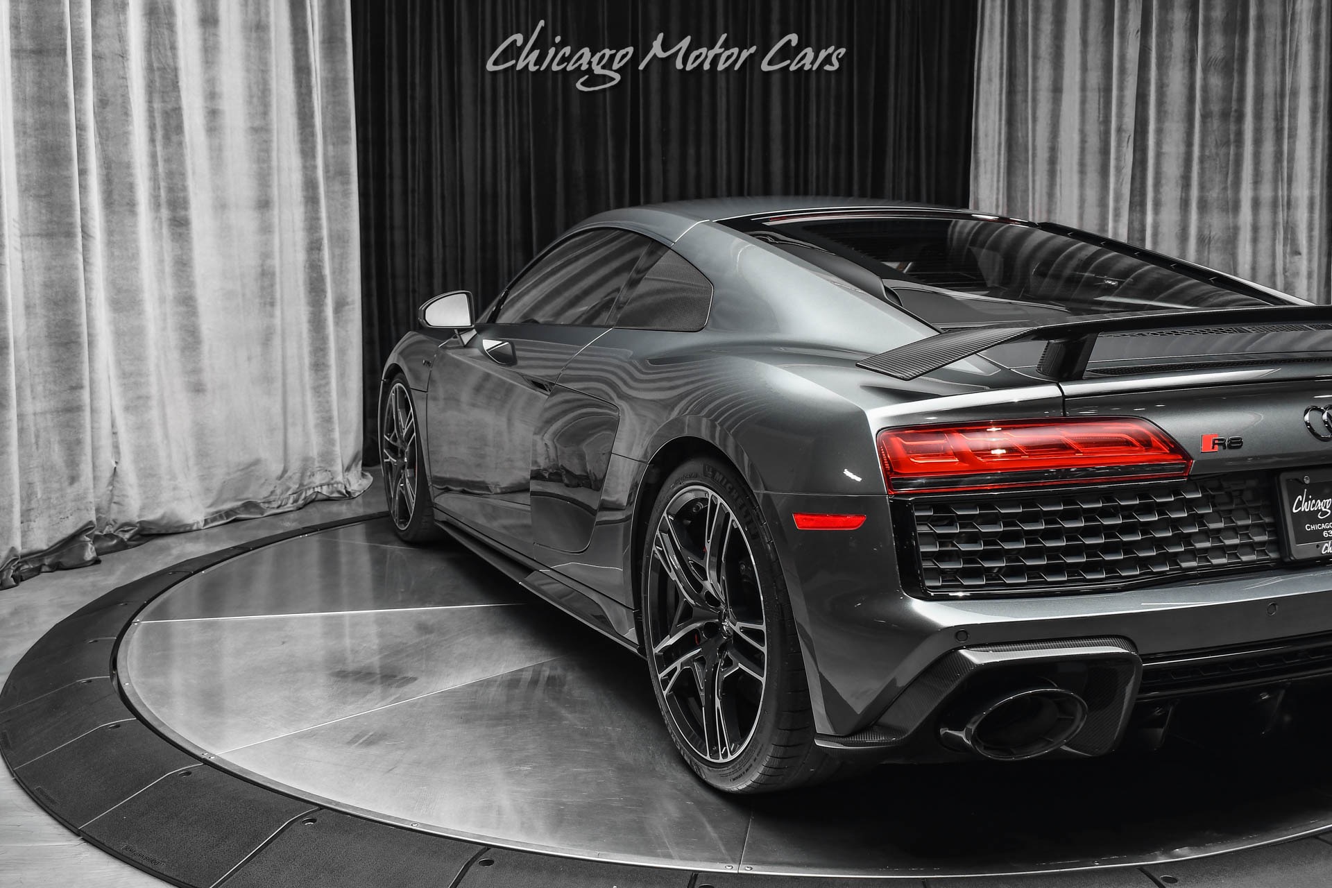 Used-2020-Audi-R8-52-Quattro-V10-Performance-Coupe-Diamond-Stitch-Sport-Pkg-B-O-Sound