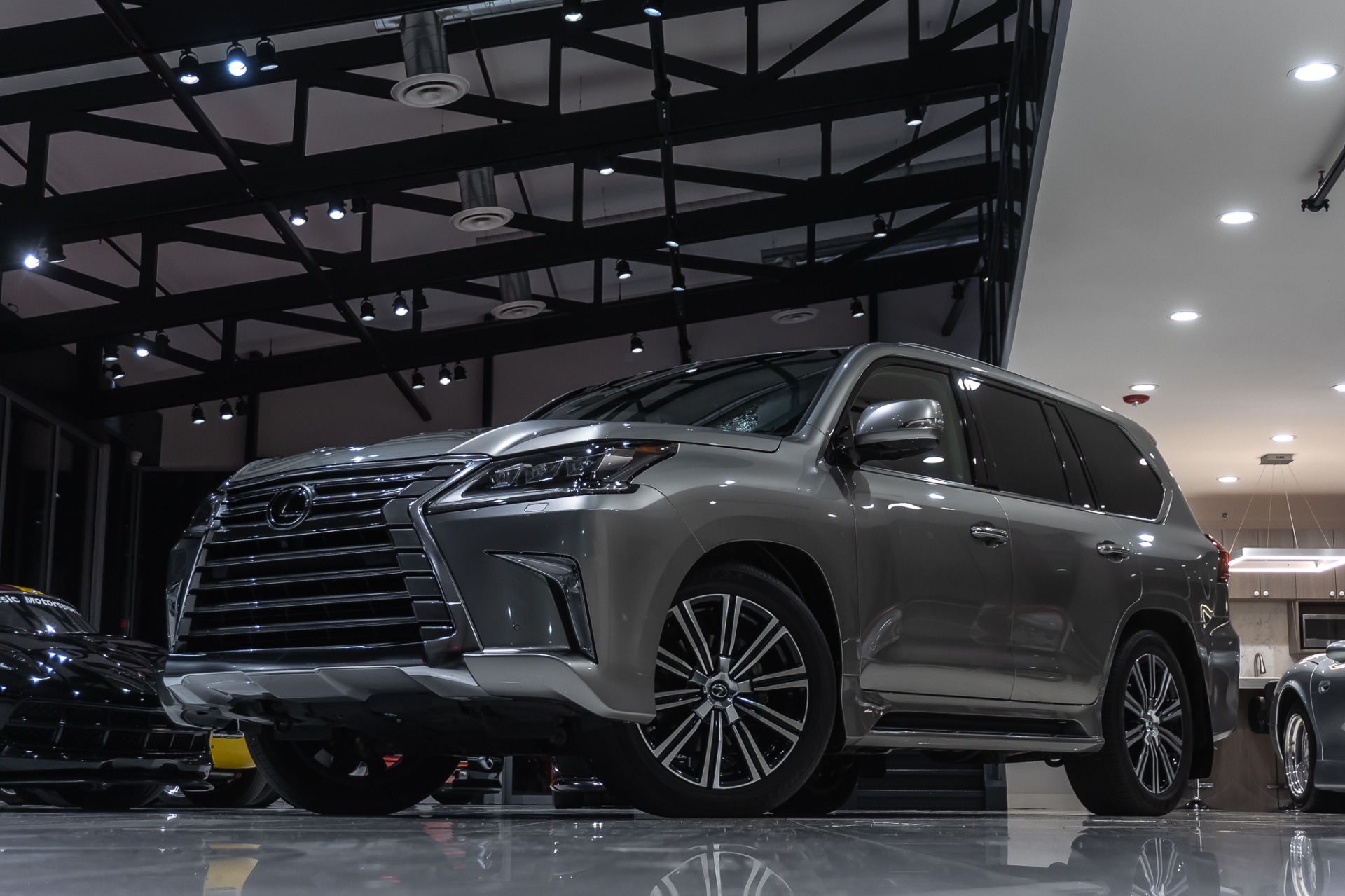 Lexus lx luxury