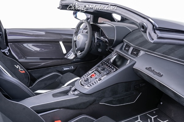 Used-2021-Lamborghini-Aventador-SVJ-Roadster-LP770-4-RARE-Viola-Pasifae-Tons-of-Carbon-Fiber