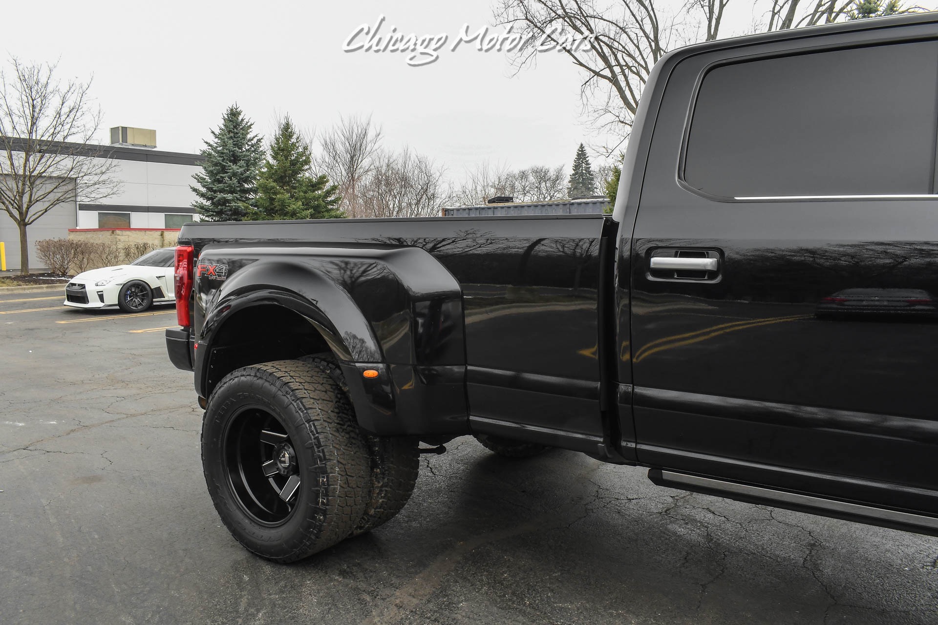 Used-2019-Ford-F-350-Super-Duty-Limited-Lifted-and-Upgraded-Wheels-PowerStroke-67L-Diesel