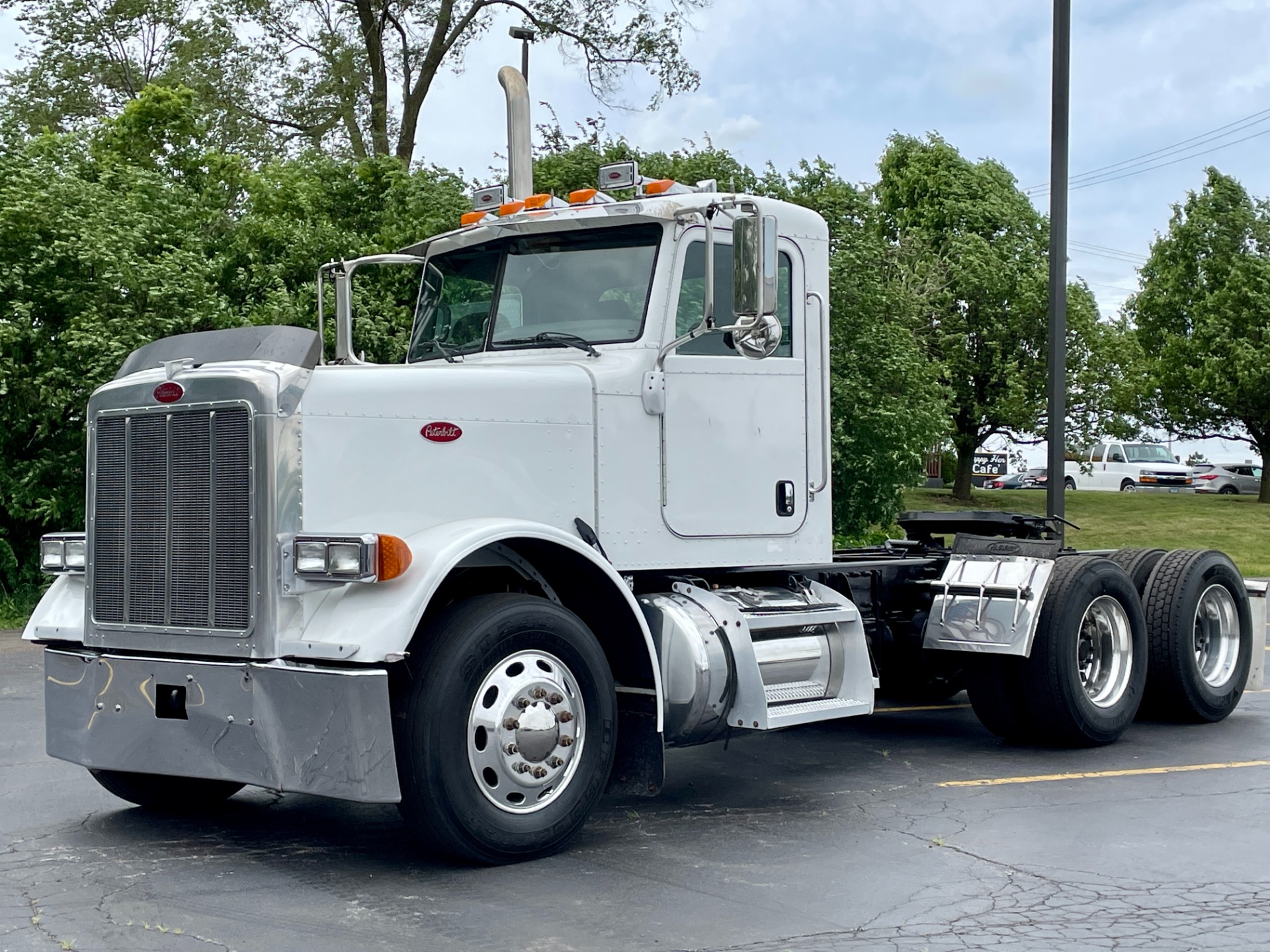 Used 2007 Peterbilt 379 Day Cab Cummins ISX 10 Speed Manual For