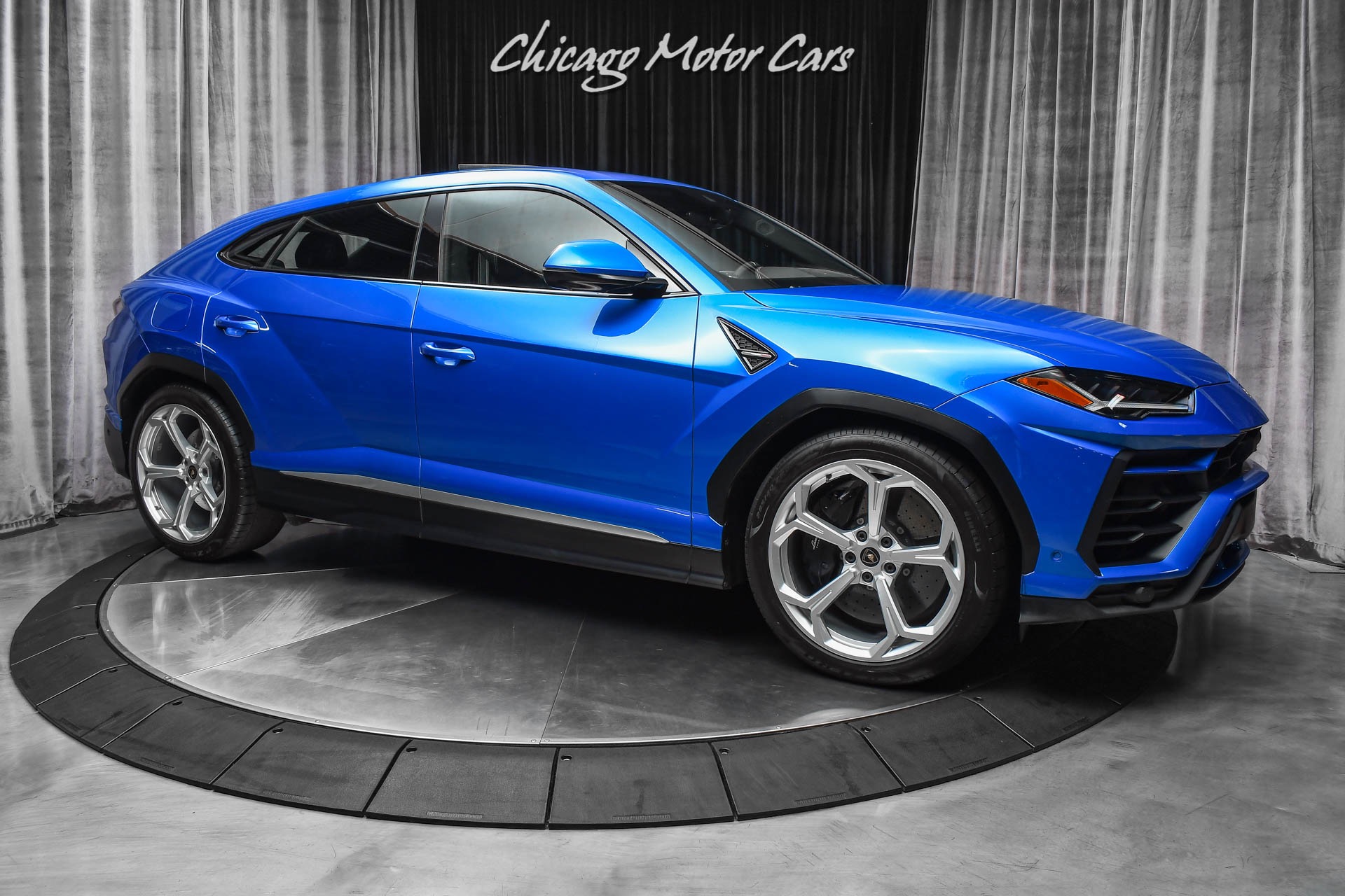 Lamborghini urus sound