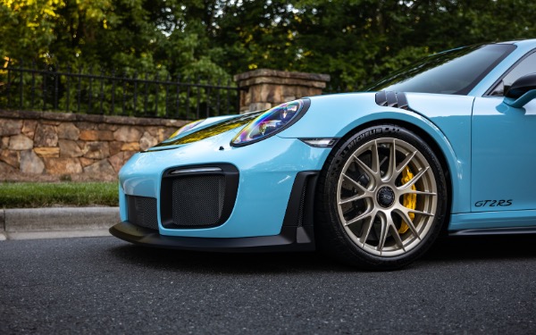 Used-2018-Porsche-911-GT2-RS-Weissach-Package-PTS-GULF-BLUE-Only-991-Miles-Collector-Quality