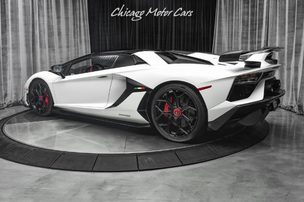 Used-2021-Lamborghini-Aventador-SVJ-Roadster-RARE-AD-PERSONAM-INTERIOR---EXTERIOR-ONLY-1500-MILES-LOADED