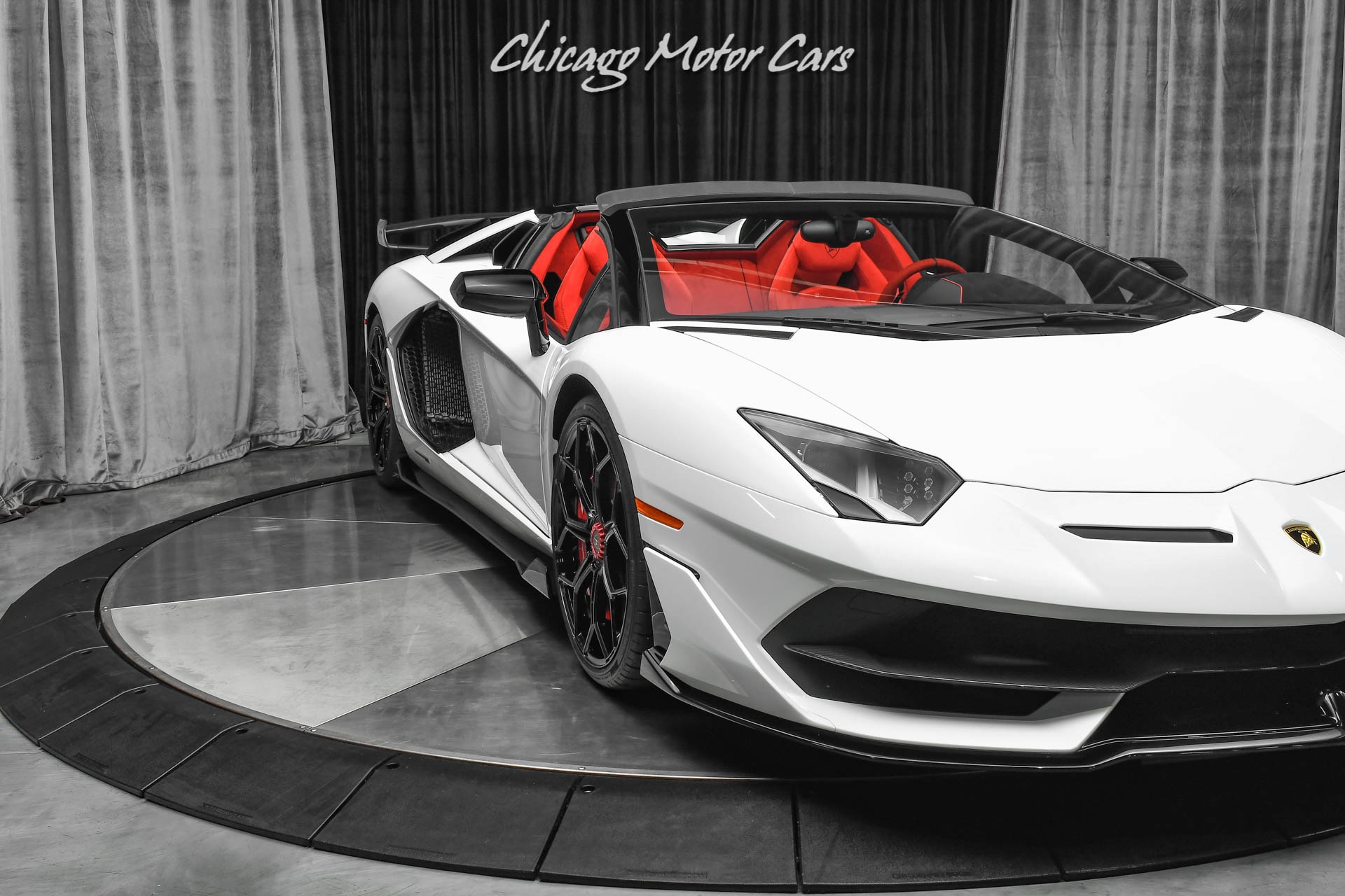 Used-2021-Lamborghini-Aventador-SVJ-Roadster-RARE-AD-PERSONAM-INTERIOR---EXTERIOR-ONLY-1500-MILES-LOADED