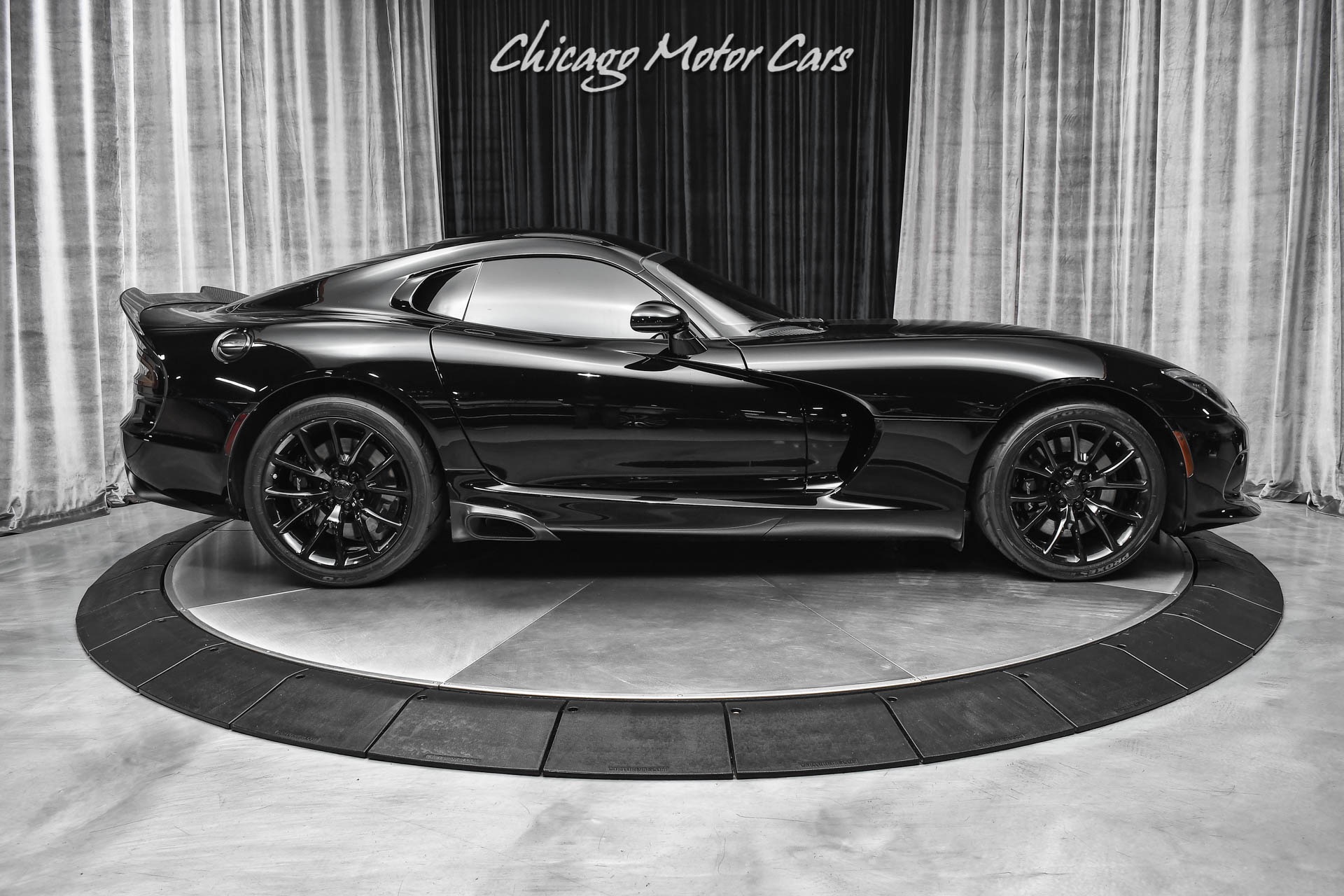 black viper car