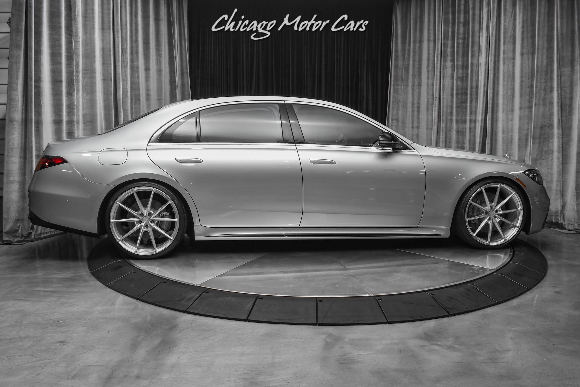 Used-2021-Mercedes-Benz-S580-4-Matic-AMG-Line-Anrky-Wheels-New-Body-Style-Only-60-Miles-LOADED