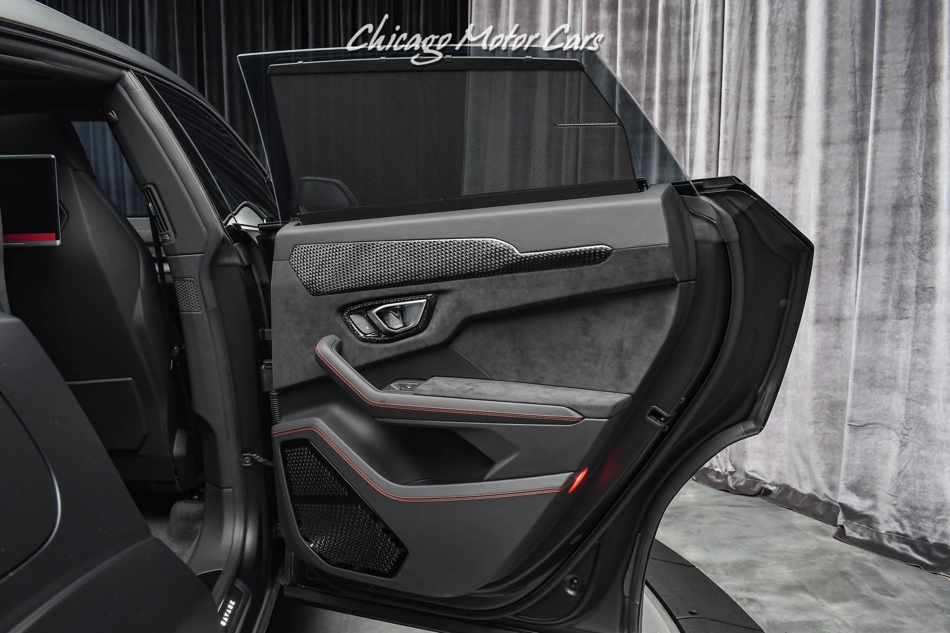 Used-2020-Lamborghini-Urus-SUV-Matte-Black-BRAND-NEW-Build-MANSORY-WideBody-Carbon-Fiber-FULL-PPF