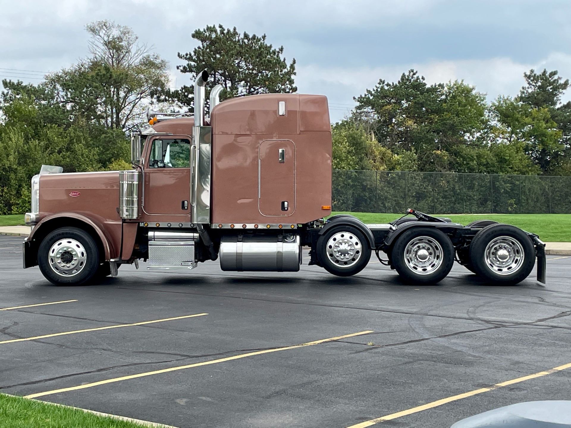 Used-2008-Peterbilt-388-Tri-Axle-Sleeper---CAT-C15---475HP---RECENT-OVERHAUL-WITH-DOCUMENTS