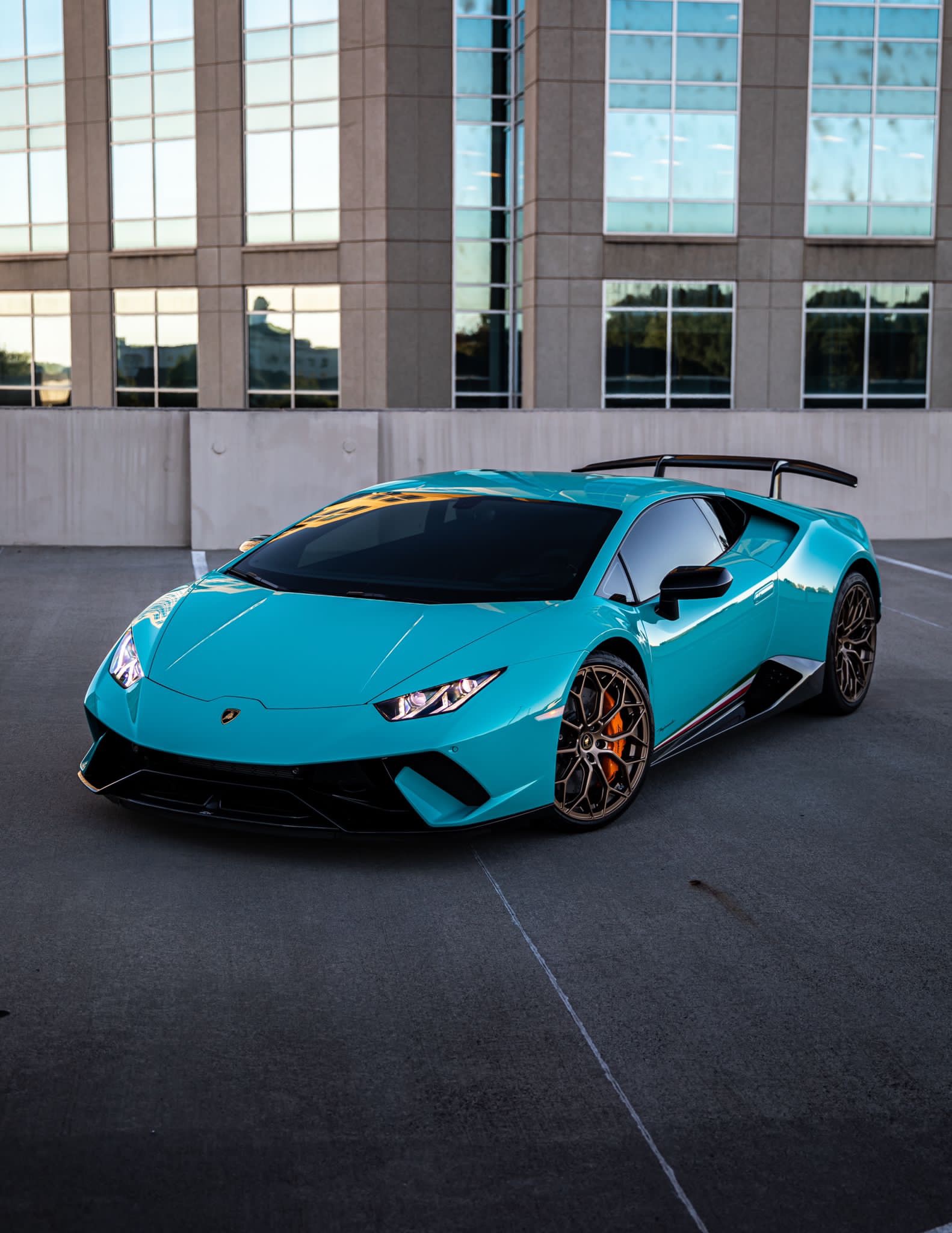 Used 2018 Lamborghini Huracan LP640-4 Performante Coupe RARE Ad Personam  Blu Glauco Only 3K Miles LOADED! For Sale (Special Pricing) | Chicago Motor  Cars Stock #18918A