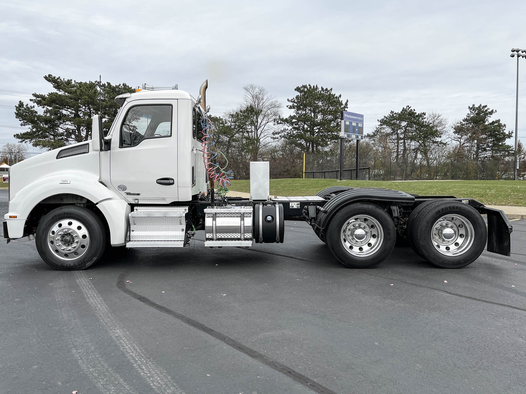 Used 2015 Kenworth T880 Day Cab Cummins Isx15 10 Speed Manual For Sale