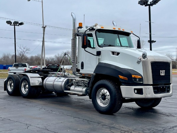 Used-2013-Caterpillar-CT660-Day-Cab---CAT-CT-15---500-Horsepower---18-Speed-Manual