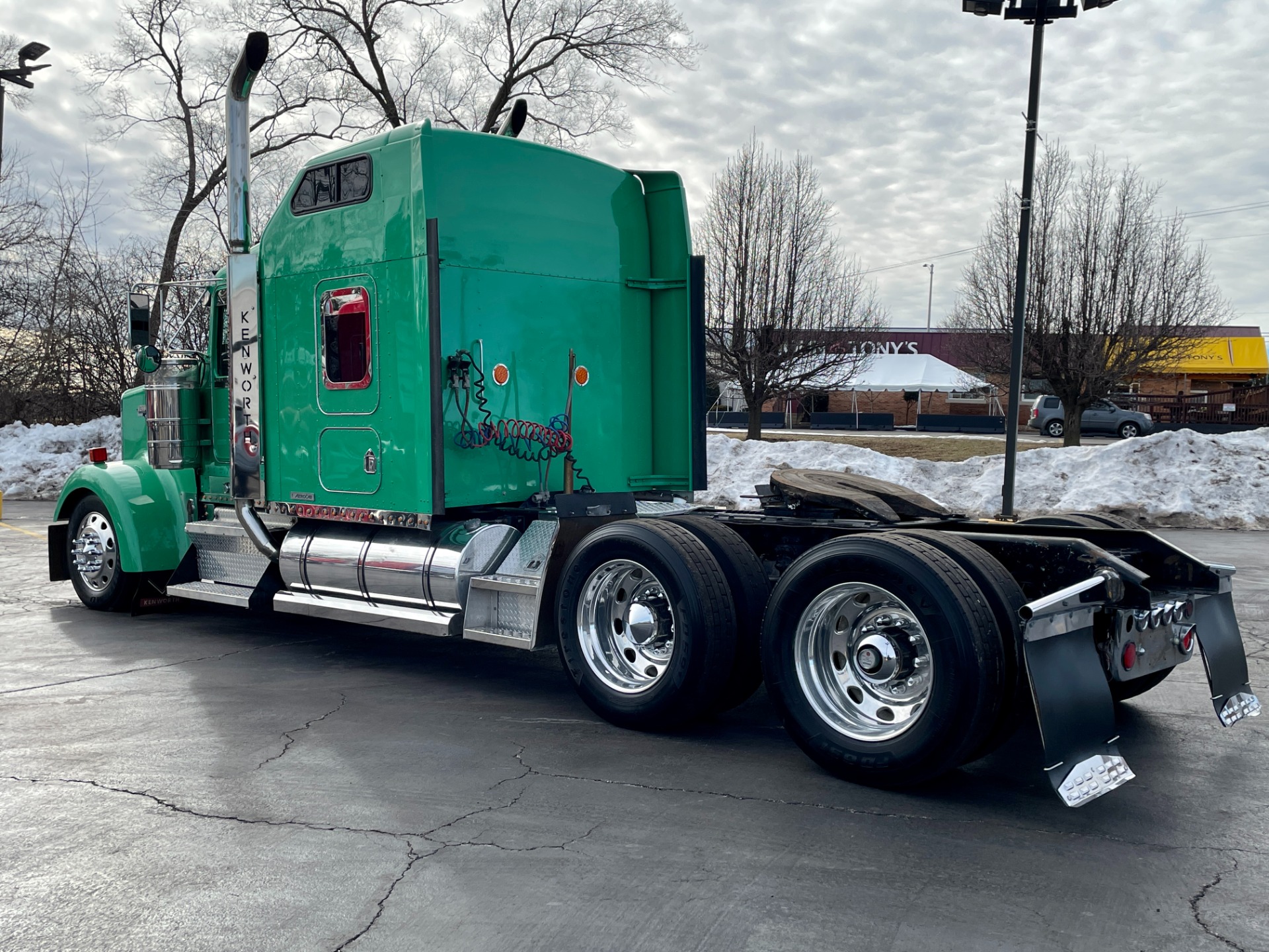 Used-1998-Kenworth-W900-Raised-Roof-Sleeper---Cummins-ISX---450-HP---13-Speed-Manual