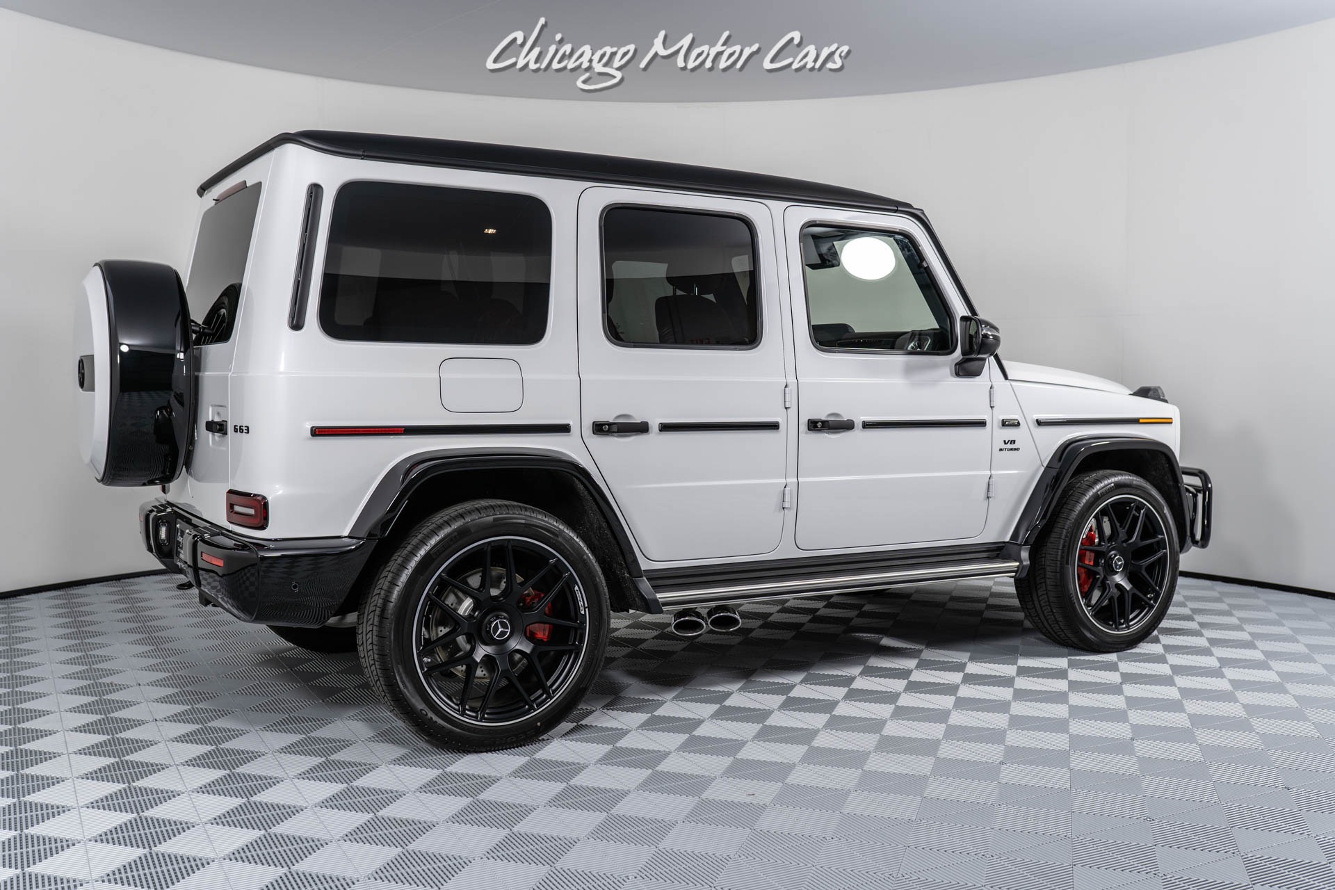 Used-2021-Mercedes-Benz-G63-AMG-RARE-Panda-over-Red-Carbon-Fiber-Night-Package-Exclusive-Nappa-Leather