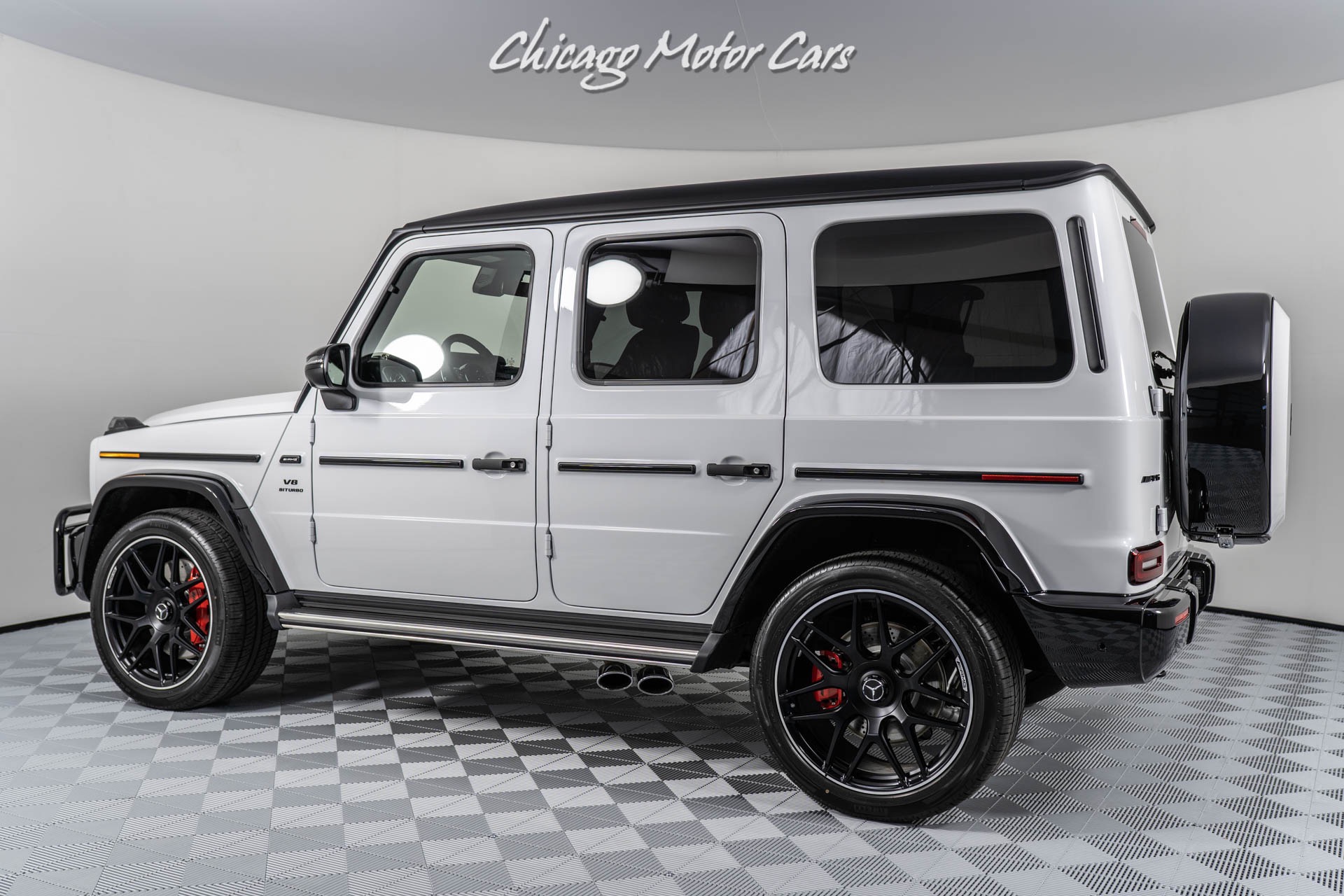 Used-2021-Mercedes-Benz-G63-AMG-RARE-Panda-over-Red-Carbon-Fiber-Night-Package-Exclusive-Nappa-Leather