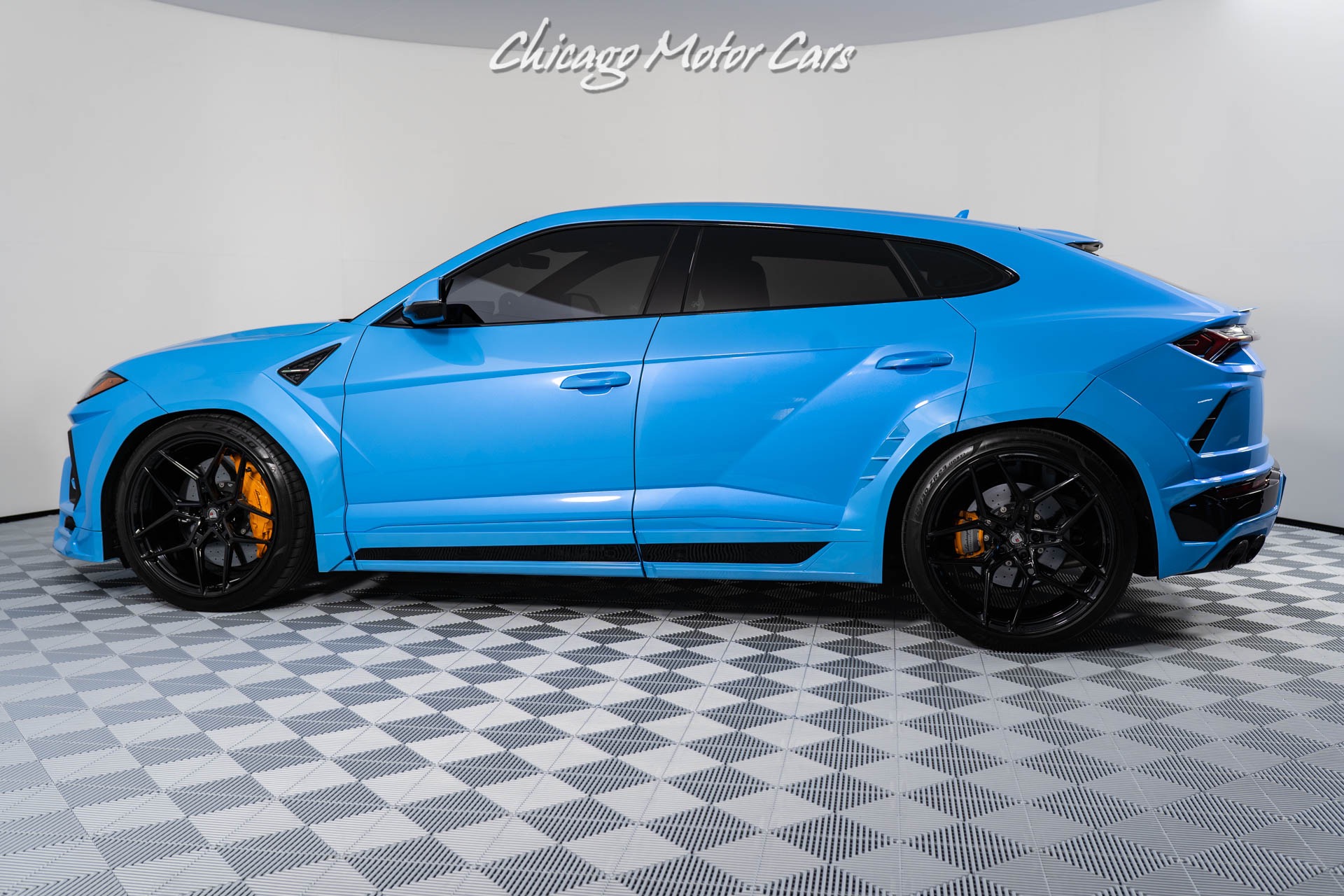 Used-2021-Lamborghini-Urus-Only-6K-Miles-Novitec-Widebody-Anrky-Wheels-11-Blu-Cepheus