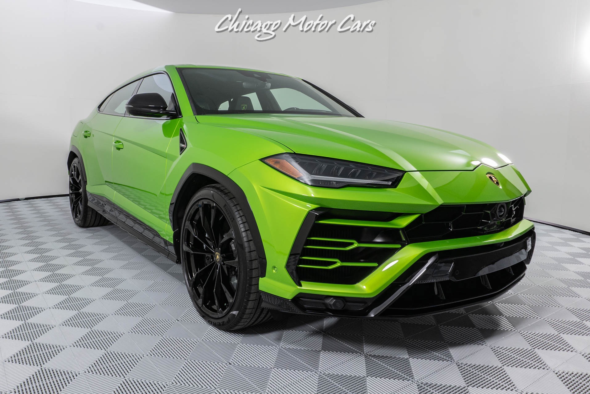 Used 2021 Lamborghini Urus SUV Super RARE Verde Selvans Paint Ad ...