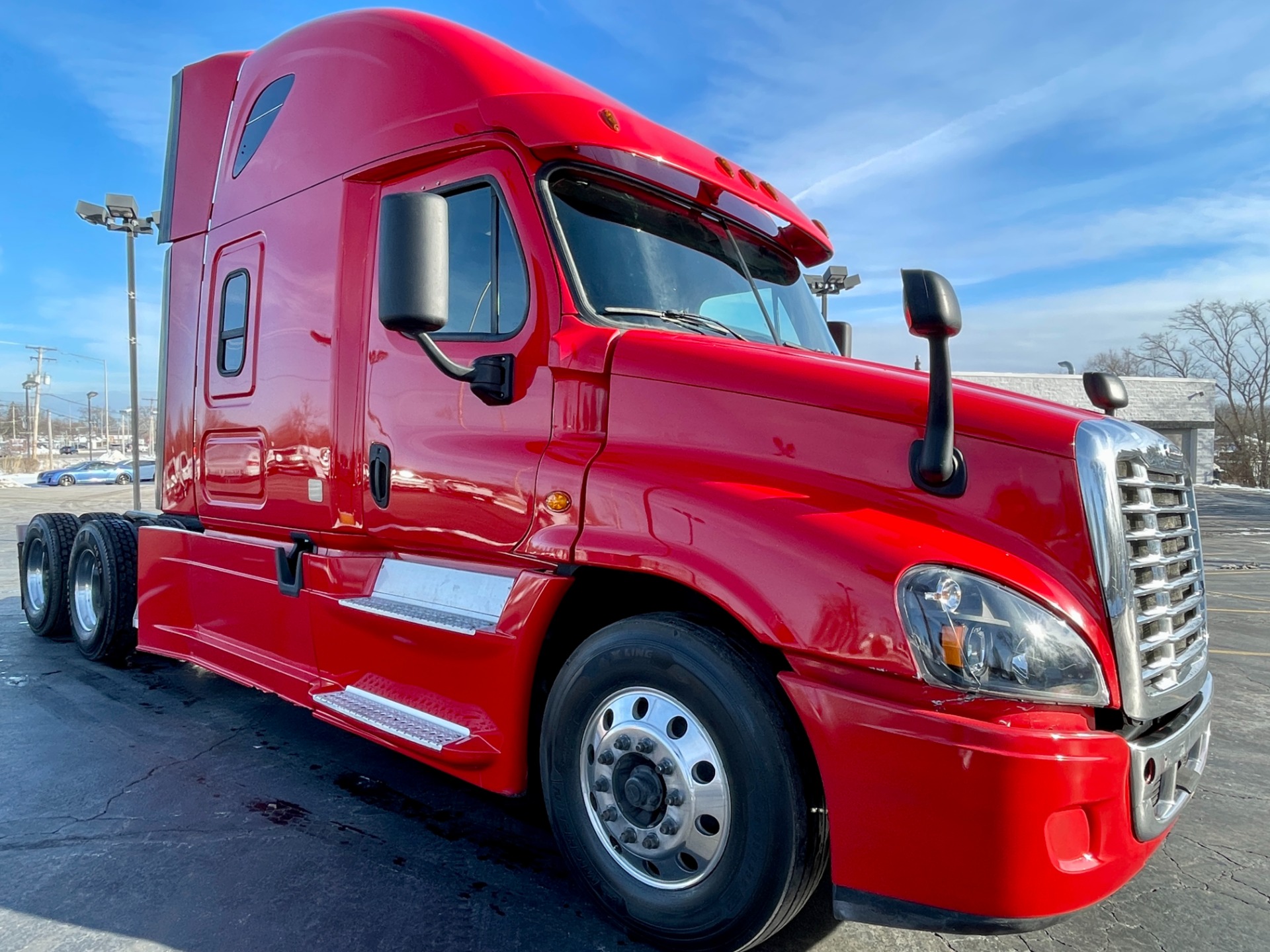 Used-2016-Freightliner-Cascadia-125-Evolution-Sleeper---Cummins-ISX-450-HP---10-Speed-Manual