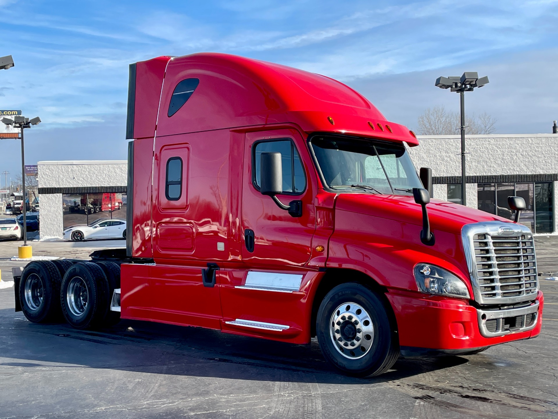 Used-2016-Freightliner-Cascadia-125-Evolution-Sleeper---Cummins-ISX-450-HP---10-Speed-Manual