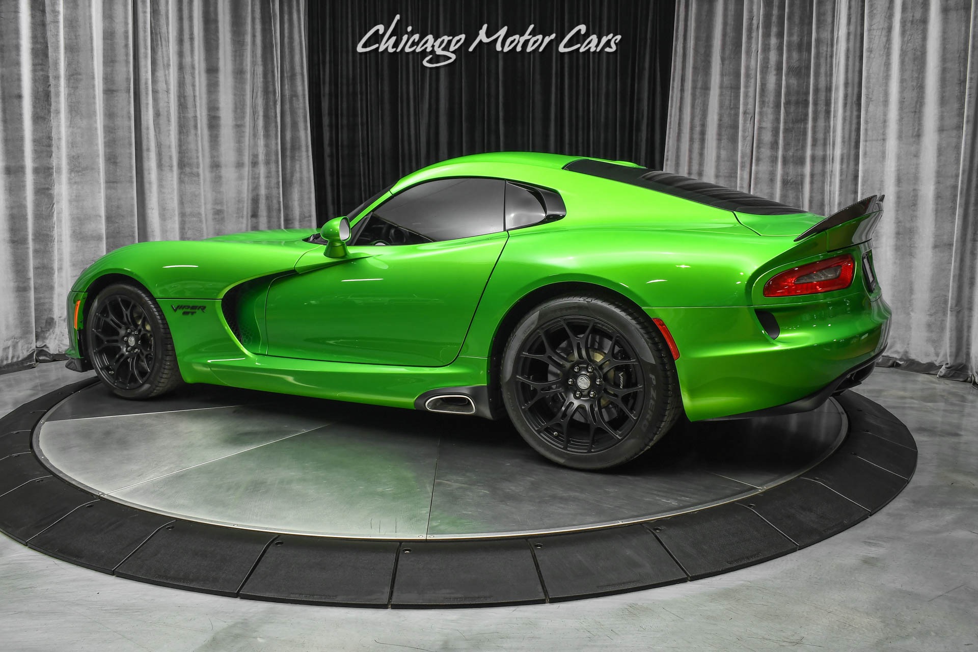 Used-2017-Dodge-Viper-GTC-Coupe-RARE-Stryker-Green-Pearl-Aero-Package-ONLY-1K-Miles-LOADED