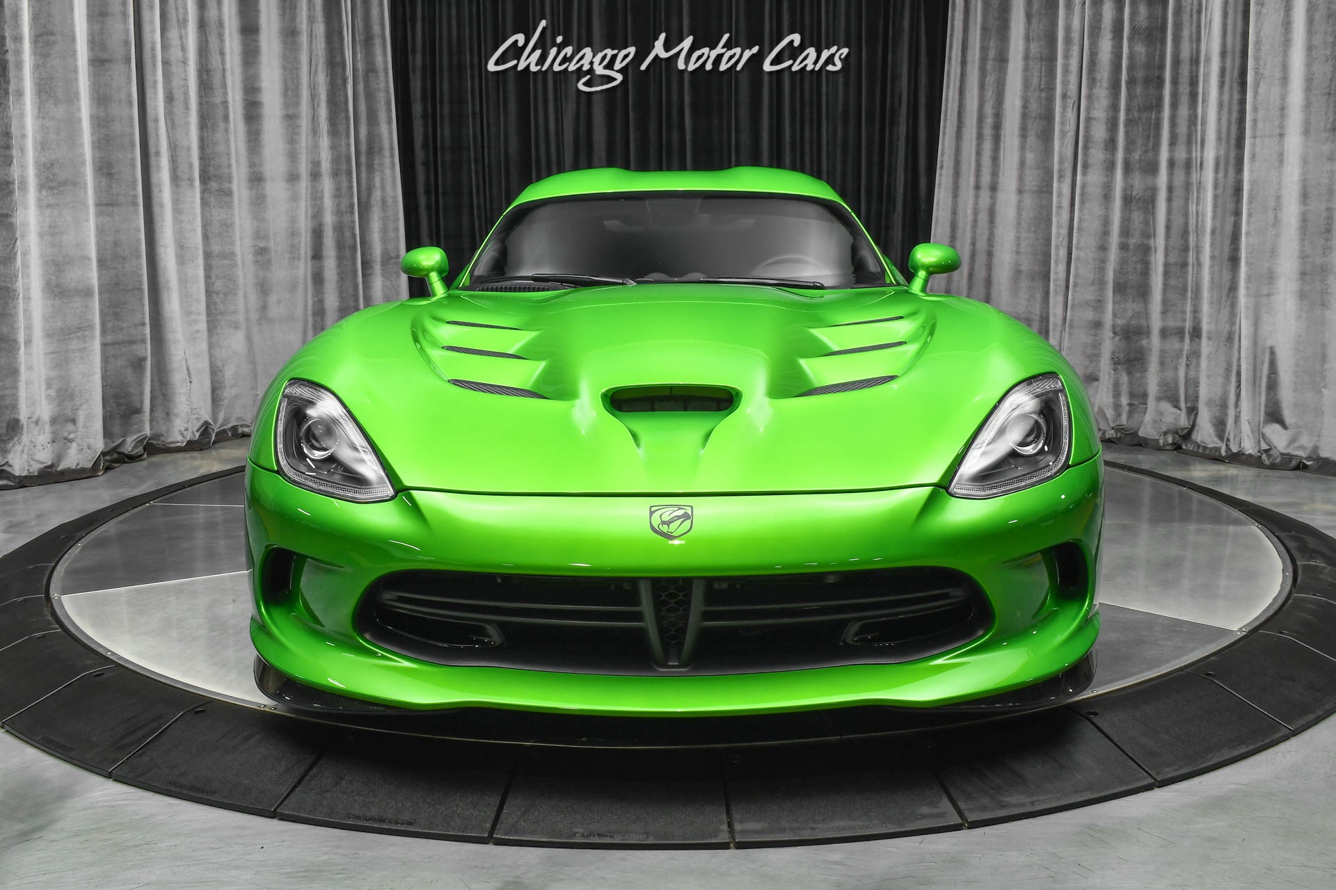 Used-2017-Dodge-Viper-GTC-Coupe-RARE-Stryker-Green-Pearl-Aero-Package-ONLY-1K-Miles-LOADED