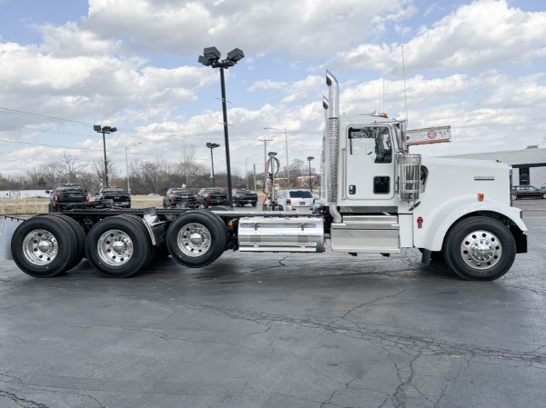 Used 2023 Kenworth W900L Day Cab - Cummins X15 565 HP - 18 Speed - Tri ...