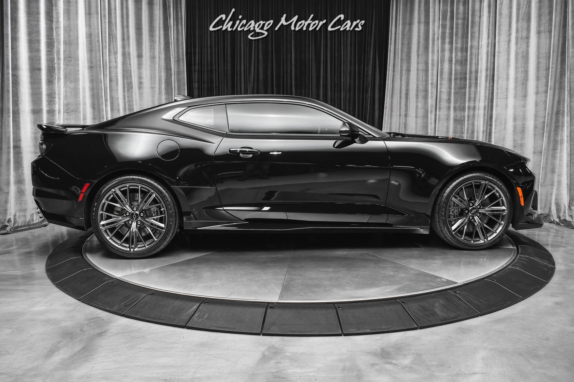 chevrolet camaro 2022 z28 black