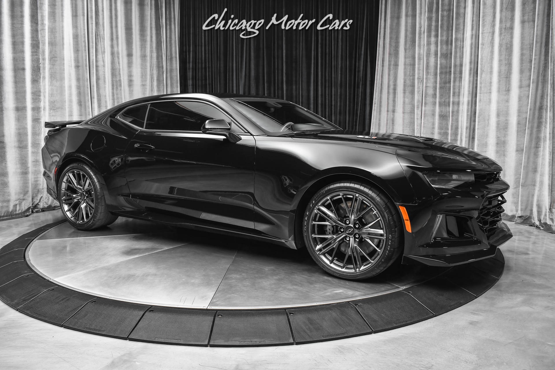 Used 2022 Chevrolet Camaro ZL1 Coupe Black/ Jet Black ONLY 1K Miles! 10 ...