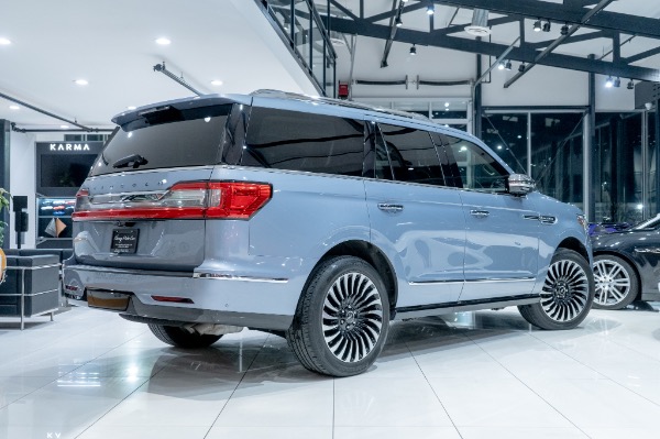 Used-2018-Lincoln-Navigator-Black-Label-SUV-Top-of-the-Line-Model-SUPER-Luxurious-3-Row-SUV