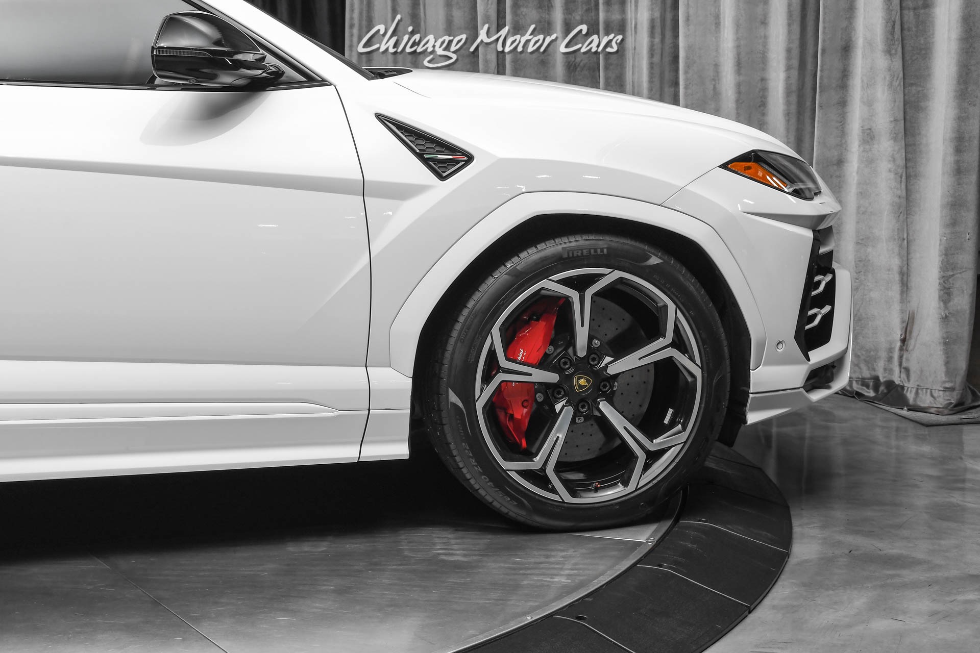 Used-2020-Lamborghini-Urus-SUV-Hot-Color-Combo-B-O-3D-Style-Package-Front-PPF-LOADED