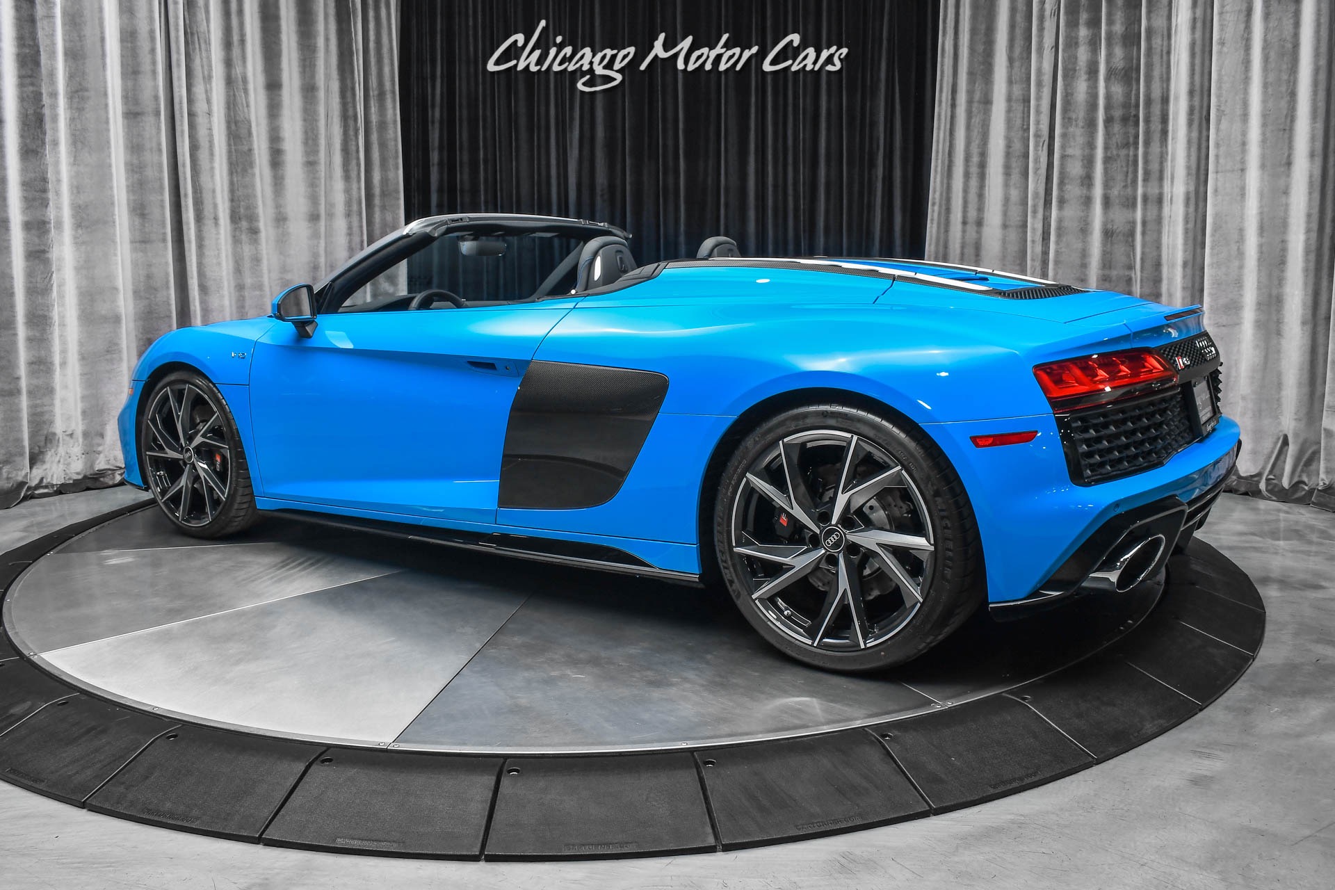 Used-2022-Audi-R8-52-V10-performance-Spyder-Convertible-ONLY-317-Miles-Riviera-Blue-Carbon