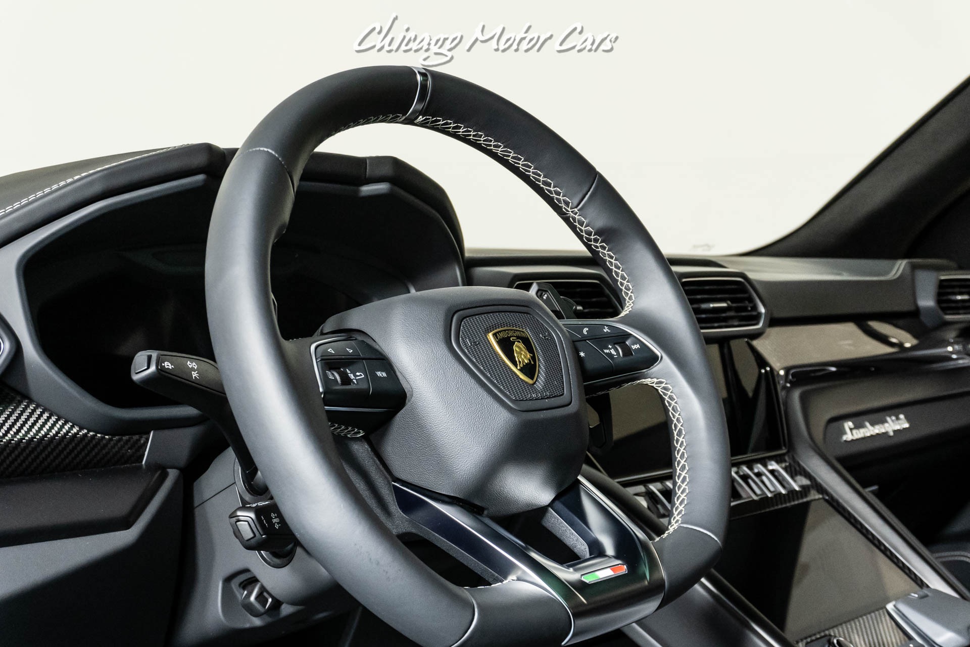 Used-2022-Lamborghini-Urus-Novitec-Widebody-KIT-full-ppf-RARE-VIOLA-PARSIFAE-LOADED