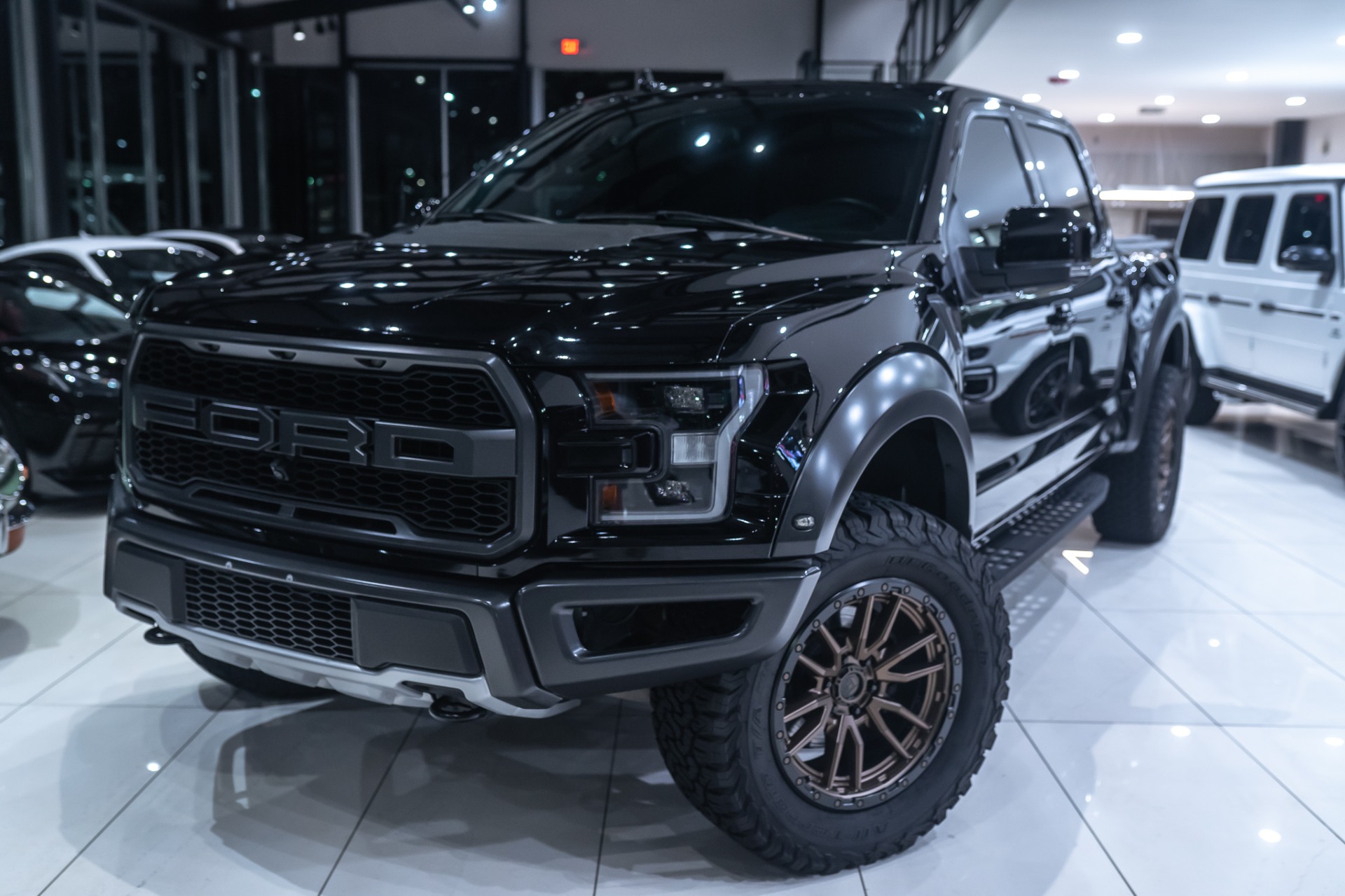 Used-2020-Ford-F-150-SVT-Raptor-4X4-SuperCrew-Pickup-802A-Pkg-Tech-Pkg-Twin-Moonroof-Fuel-Wheels