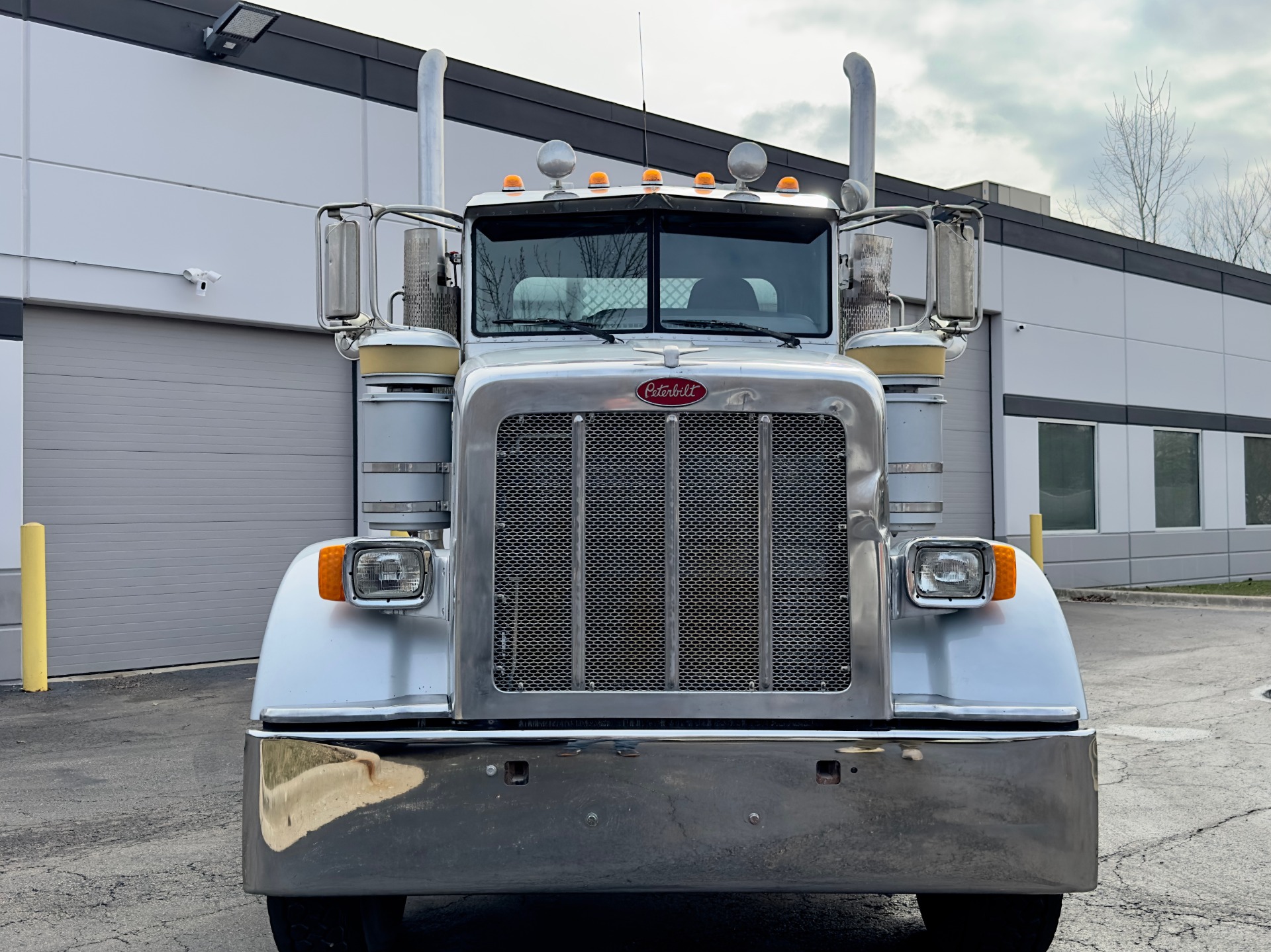 Used-2012-Peterbilt-367-Day-Cab---Cummins-ISX---485-HP---8LL-Transmission---PTO