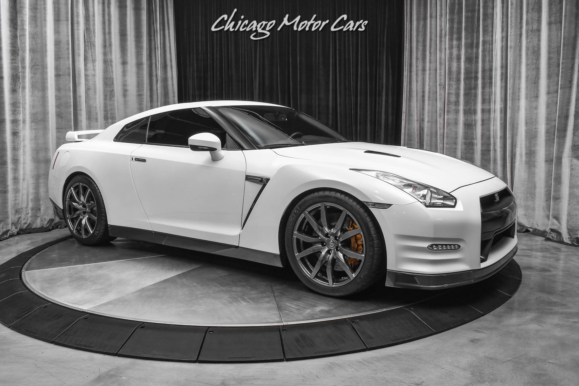 Used 2013 Nissan Gt R Premium Coupe Alpha 7 Ams Performance Upgrades Super Low Miles For Sale 3363