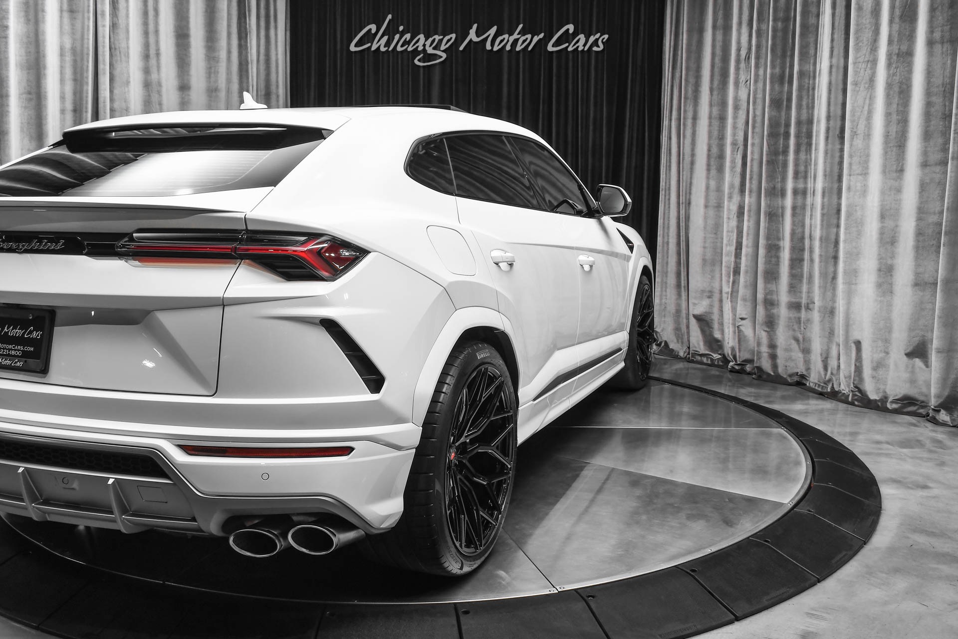 Used-2020-Lamborghini-Urus-SUV-VOSSEN-Wheels-Upgraded-Exhaust-B-O-3D-Comfort-Seats