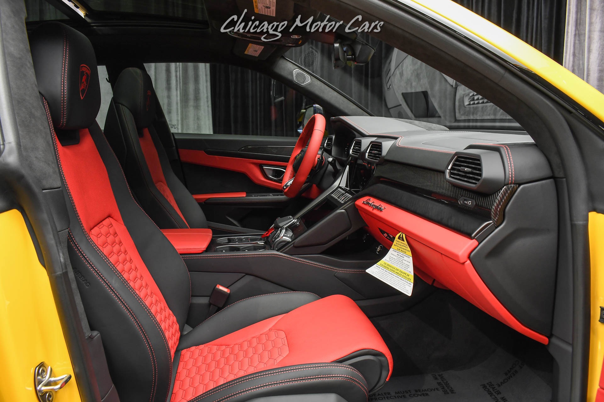 Used-2022-Lamborghini-Urus-SUV-ONLY-79-Miles-HOT-Color-Combo-TONS-of-Carbon-LOADED