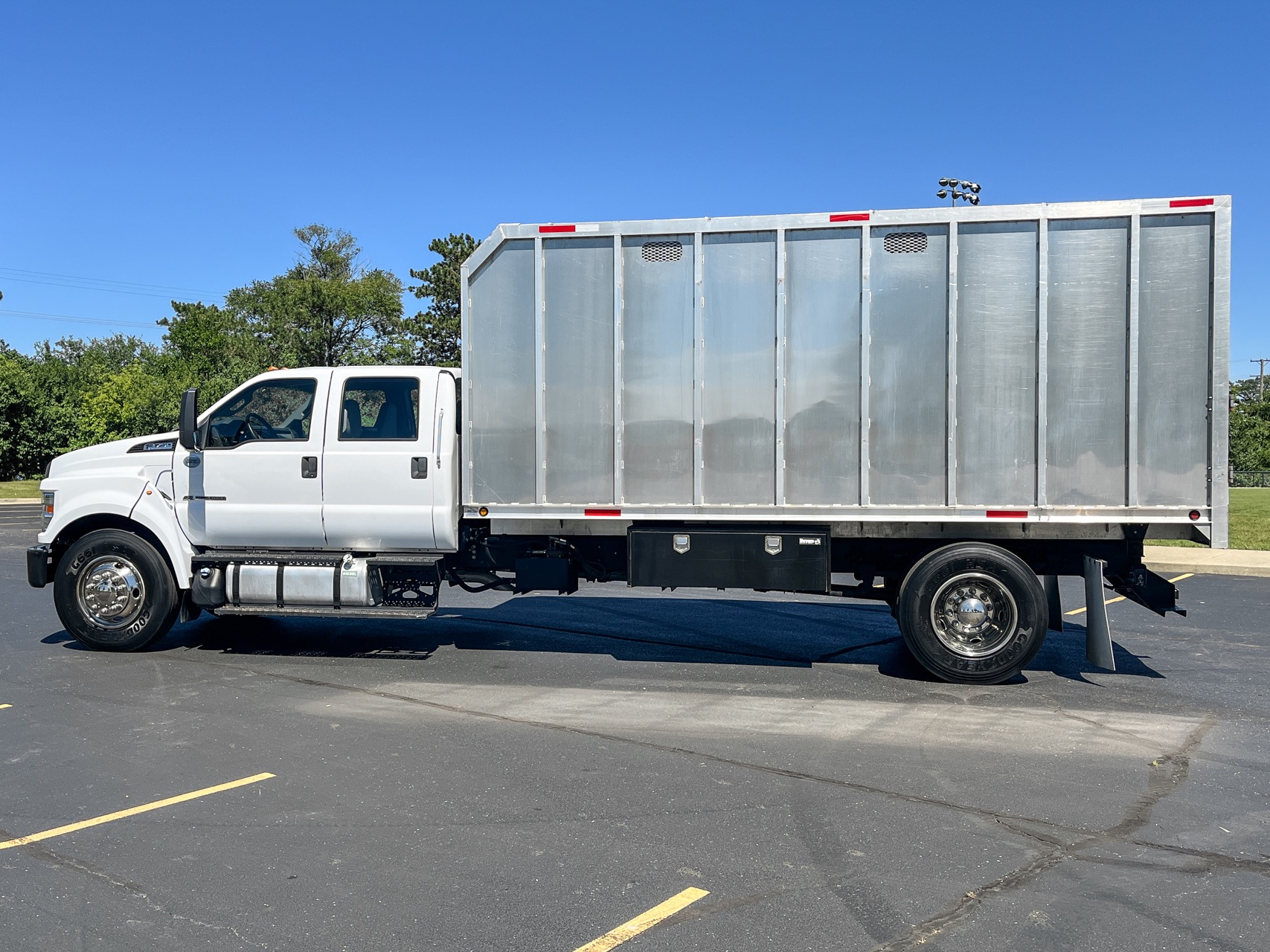 Used 2017 Ford F-750 Super Duty Crew Cab Chipper Truck - PowerStroke ...