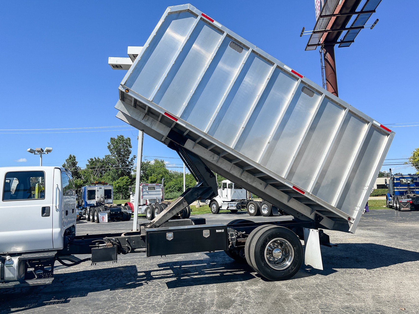 Used-2017-Ford-F-750-Super-Duty-Crew-Cab-Chipper-Truck---PowerStroke-Diesel---Automatic---LOW-MILES