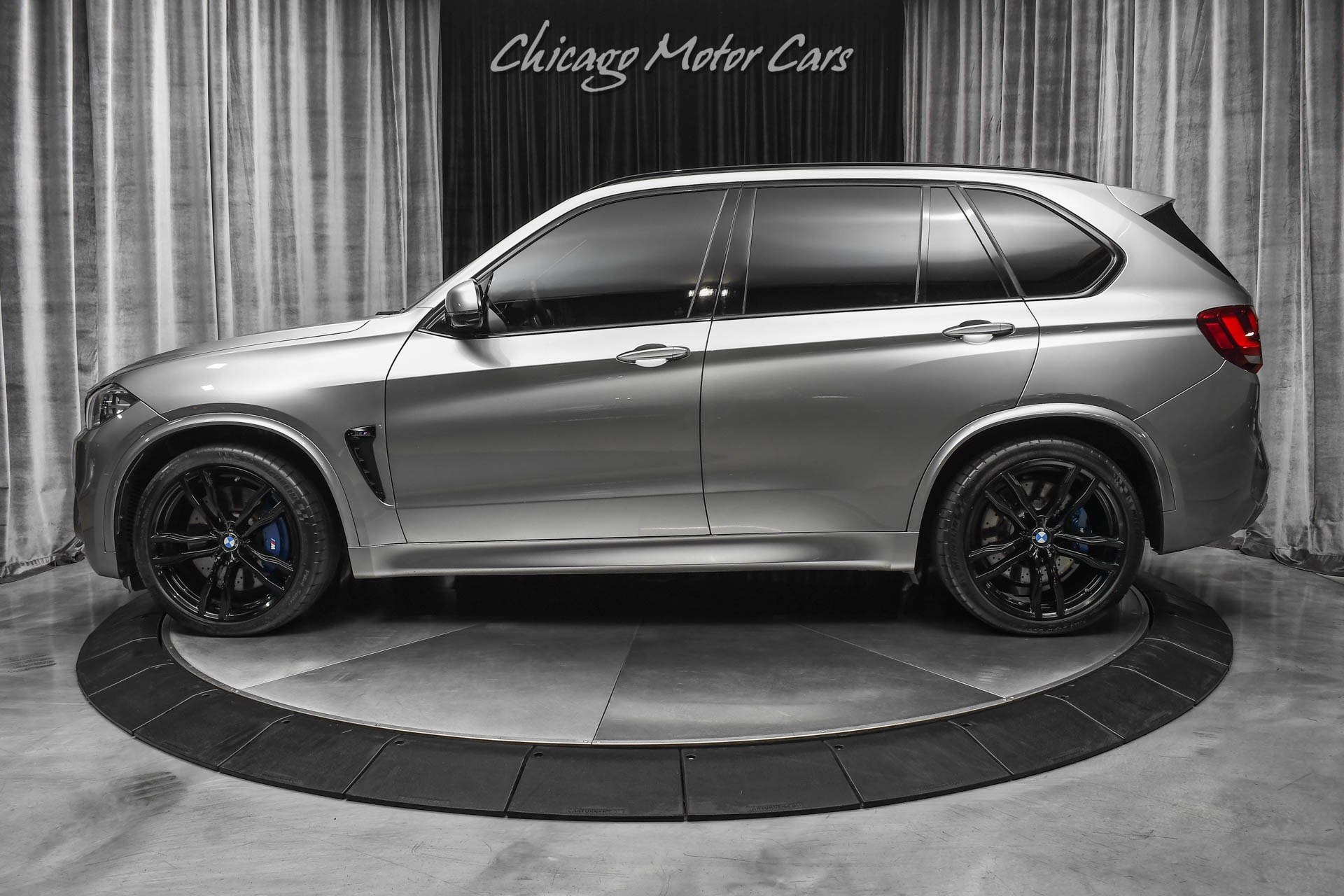 Used-2016-BMW-X5-M-SUV-Executive-Pkg-Cold-Weather-Pkg-B-O-Ceramic-Coated-LOADED