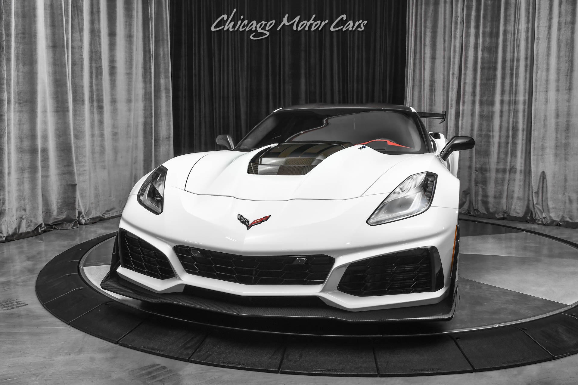 Used-2019-Chevrolet-Corvette-ZR1-3ZR-ZTK-Performance-Package-LOW-Miles-TONS-of-Carbon-LOADED